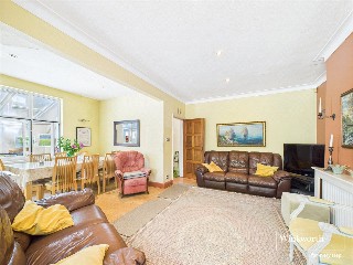Rowsley Avenue, Hendon, NW4