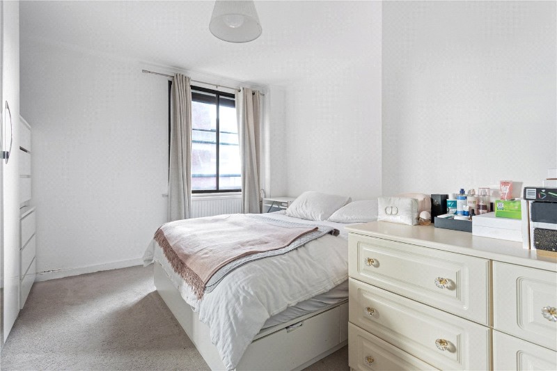Cameret Court, Lorne Gardens, Holland Park, W11