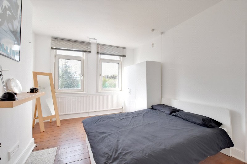 Charlton Road, Charlton, London, SE7