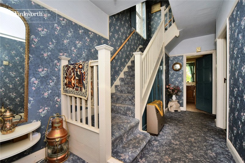 Tudor Avenue, Worcester Park, KT4