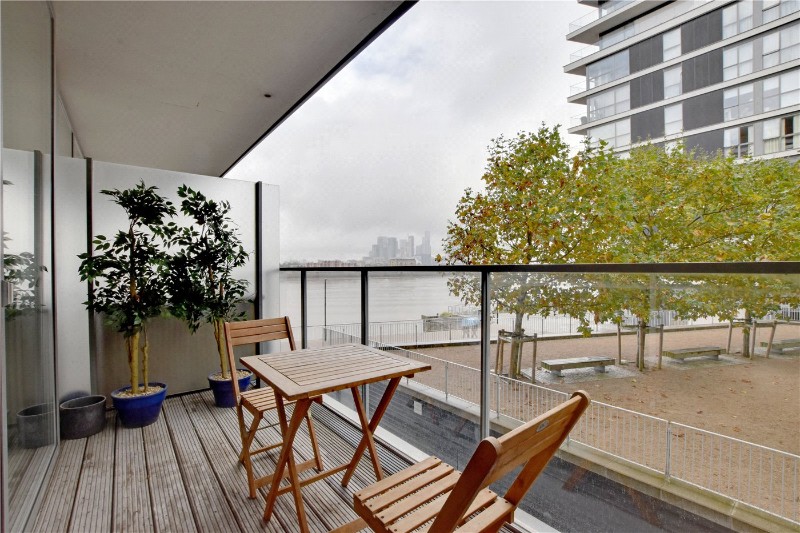 Granite Apartments, 30 River Gardens Walk, Greenwich, London, SE10