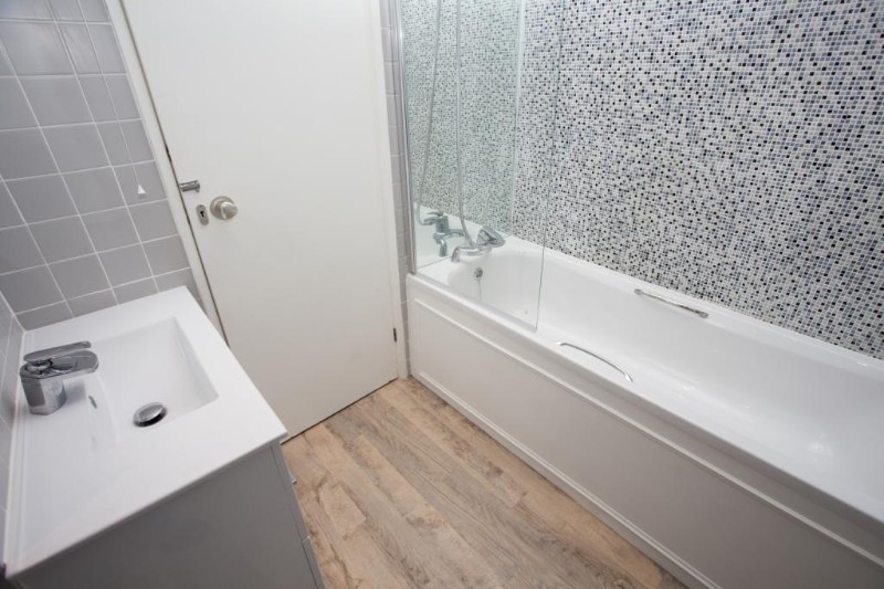 Woodfield Avenue, London, SW16