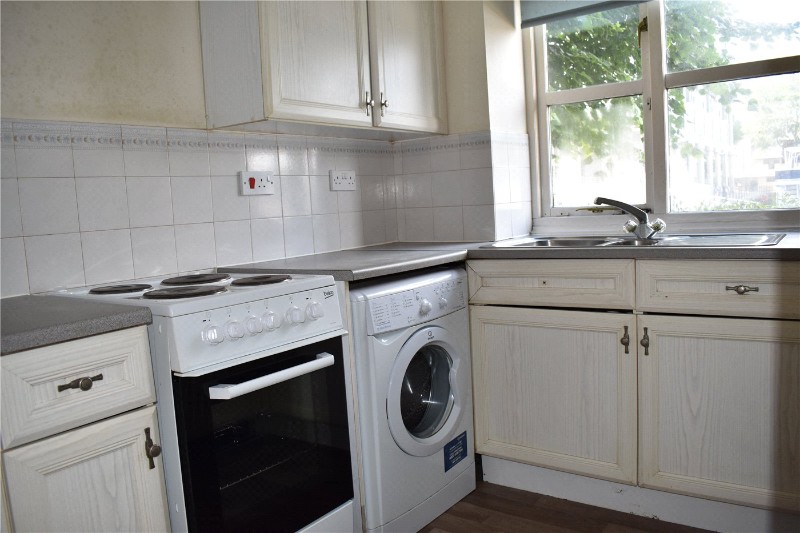Transom Close, London, SE16