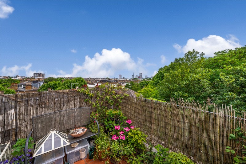 Sutherland Avenue, London, W9