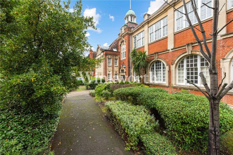 Crothall Close, London, N13