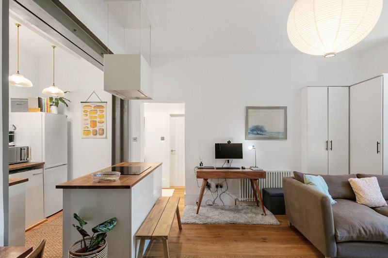 Thicket Road, London, SE20