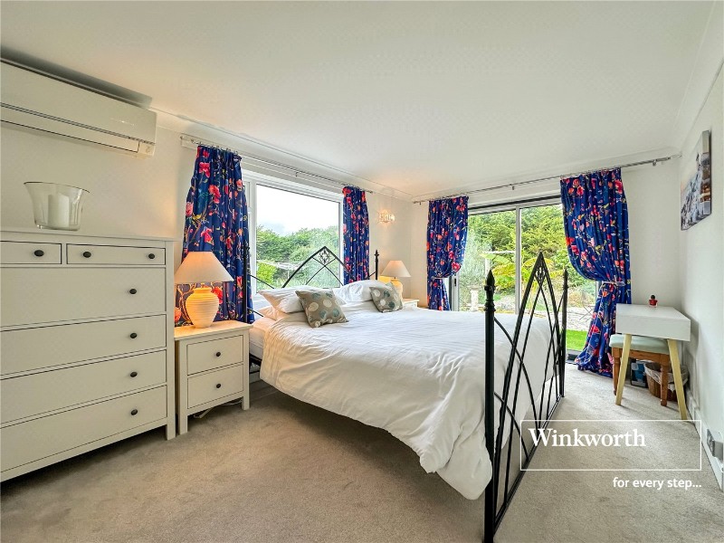 Winnards Close, West Parley, Ferndown, Dorset, BH22