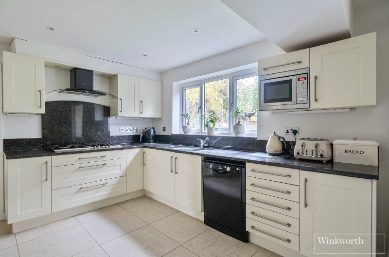 Weston Grove, Bagshot, Surrey, GU19