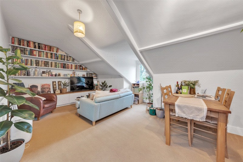 Randolph Avenue, London, W9