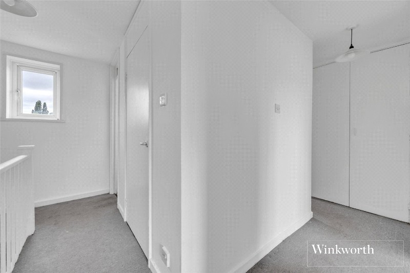 Old Farm Road, Strawberry Vale, London, N2