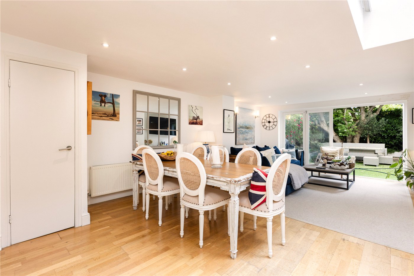 Dempster Road, London, SW18