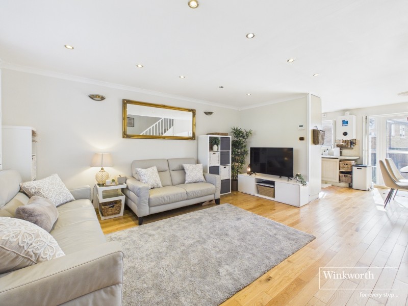 Pendragon Walk, London, NW9
