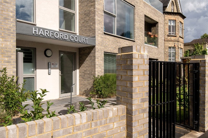 Palace Road, London, SW2