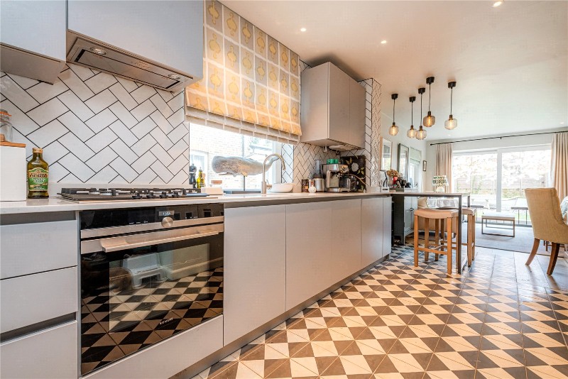 Highlever Road, London, W10