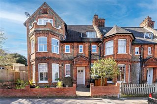 Kirkstall Road, London, SW2