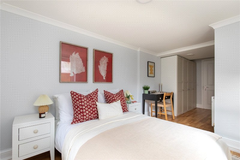 The Grove, London, W5