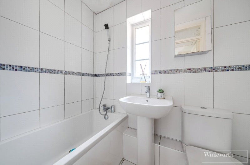 Elizabeth Avenue, Bagshot, Surrey, GU19