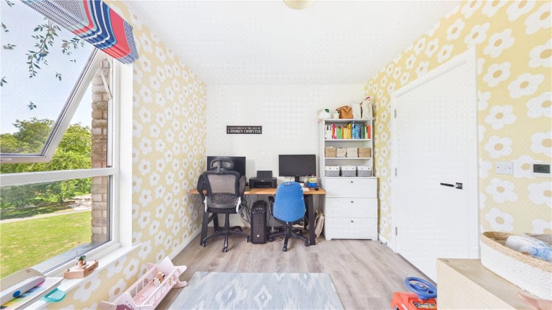 Bollo Bridge Road, London, W3