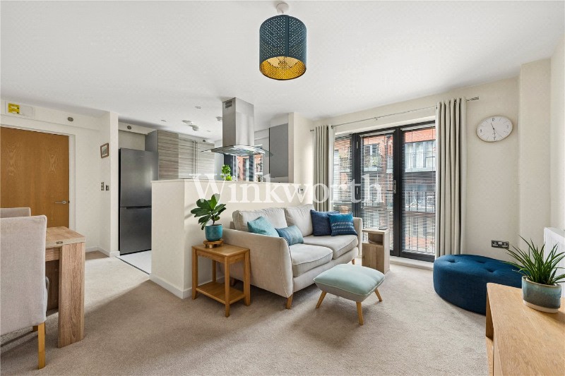 Leverton Close, London, N22