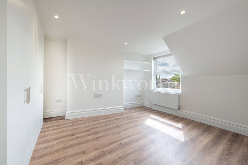 Golders Green Road, London, NW11