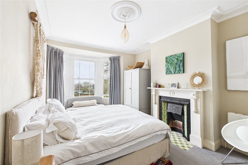 Herne Hill Road, London, SE24