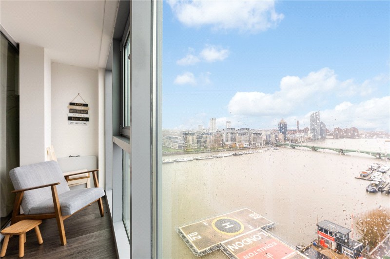 Bridges Court Road, London, UK, SW11