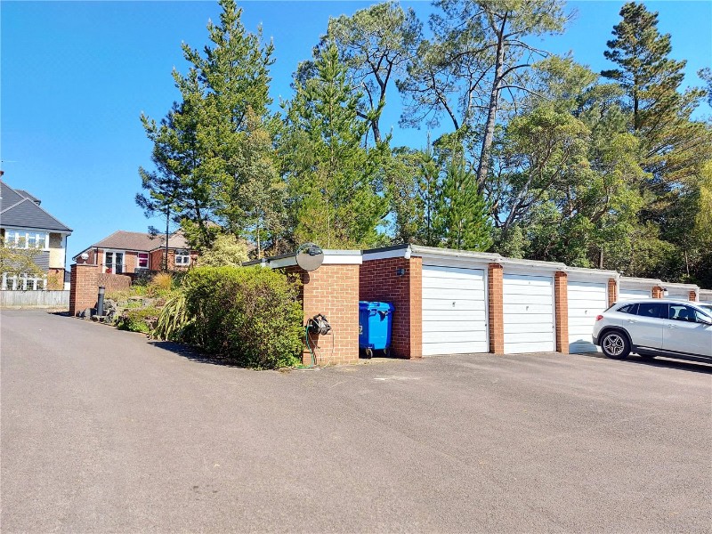 Overbury Road, Poole, BH14