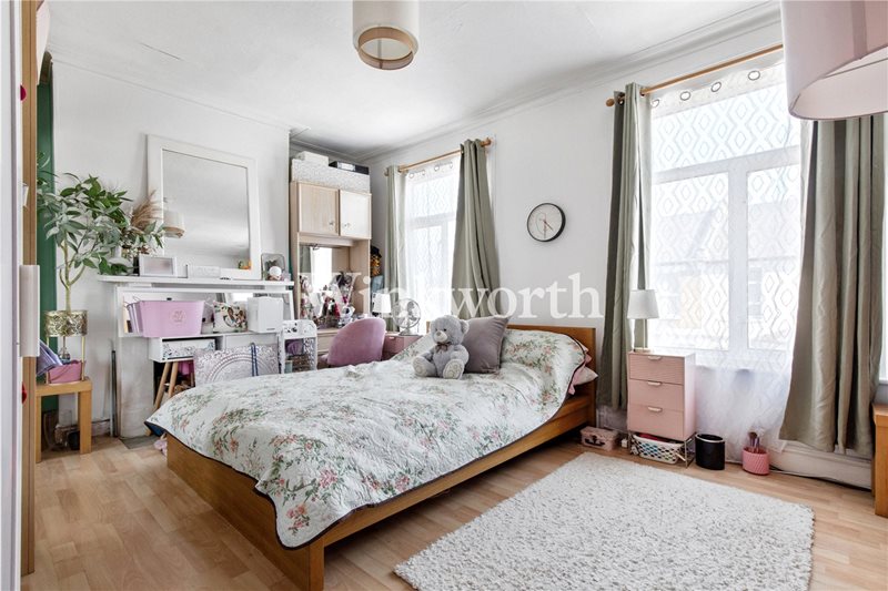Greyhound Road, London, N17