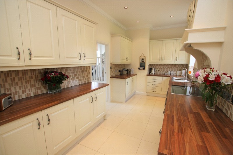 Calcot Court, Calcot, Reading, Berkshire, RG31