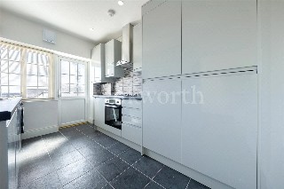 Vivian Avenue, London, NW4