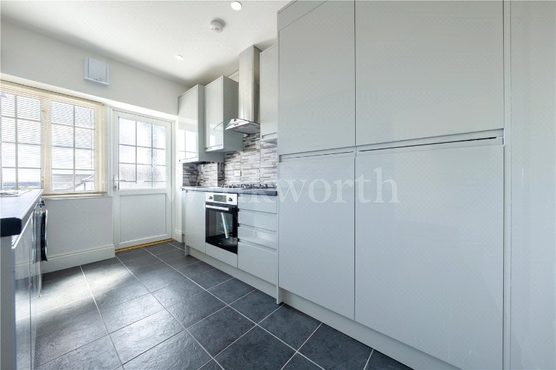 Vivian Avenue, London, NW4