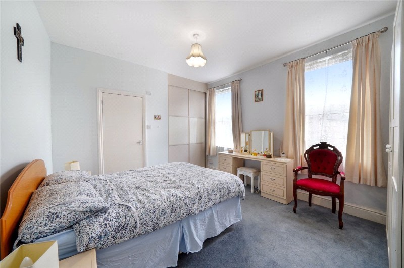 Kiver Road, London, N19