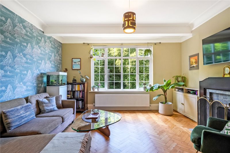 Muswell Hill Road, London, N6