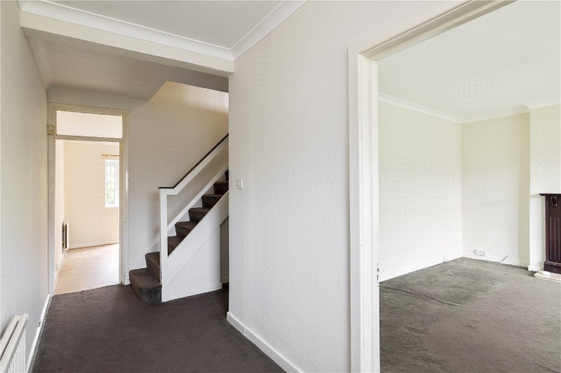 Woodfield Avenue, London, SW16