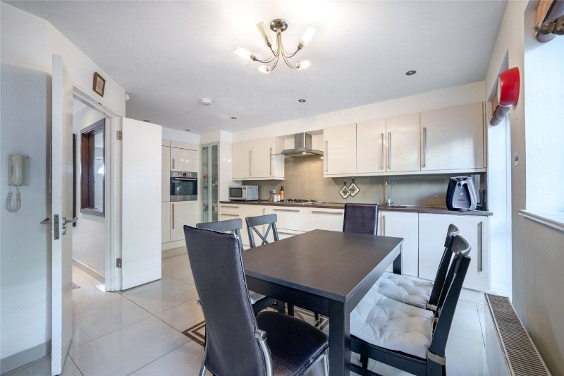 Abinger Mews, Maida Hill, London, W9