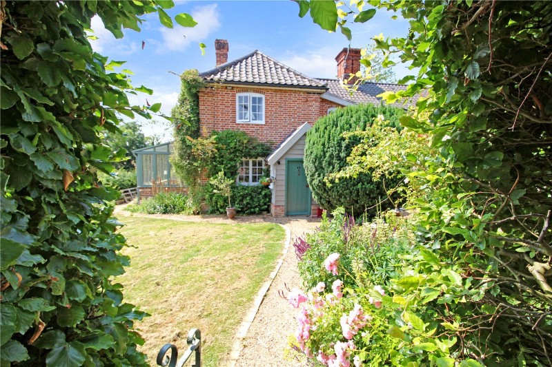 Linstead Road, Huntingfield, Halesworth, Suffolk, IP19