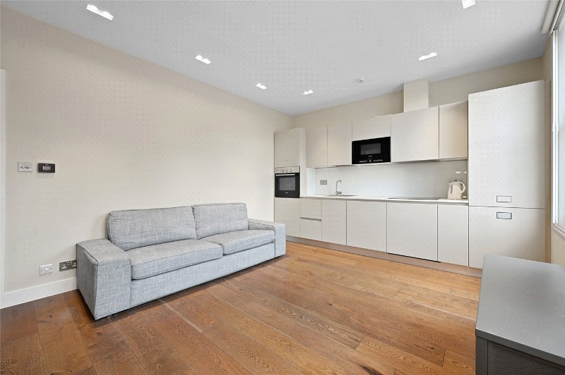 Uxbridge Road, Shepherds Bush, London, W12