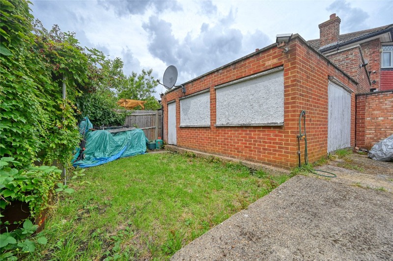 St. Dunstans Gardens, London, W3