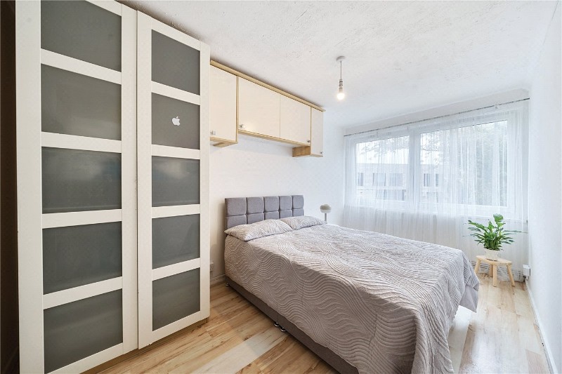 Canute Gardens, London, SE16