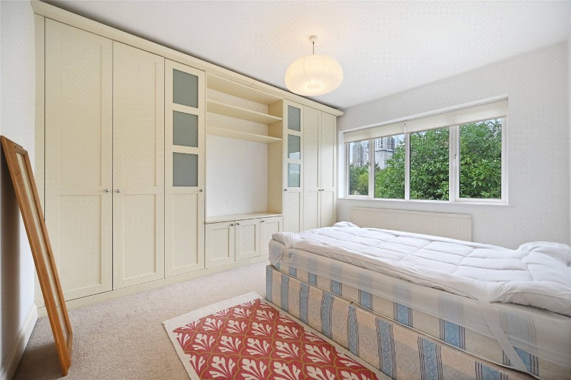 St. Dunstans Gardens, London, W3