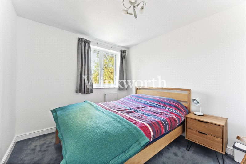 Westminster Drive, London, N13