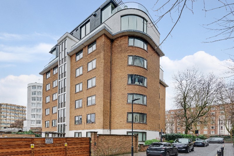 Queens Court, Finchley Road, St John&#39;s Wood, London, NW8