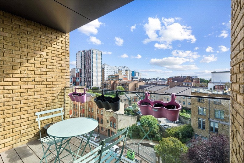 Bridle Mews, London, E1