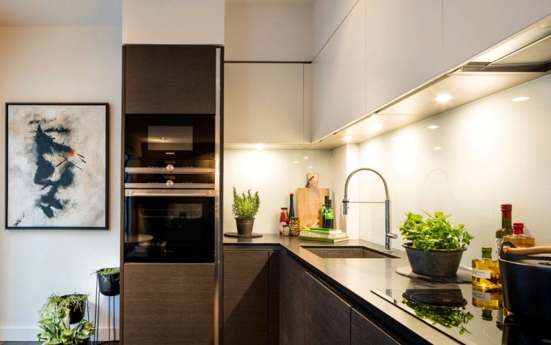 Porteus Place, London, SW4