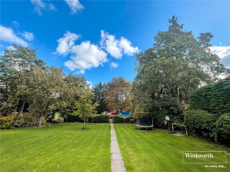 Sunningfields Road, Hendon, NW4