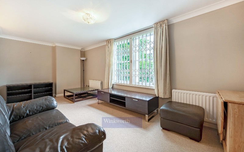 Usborne Mews, London, UK, SW8