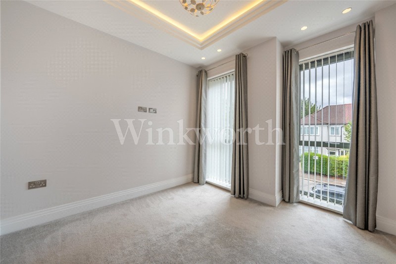 The Grove, London, NW11