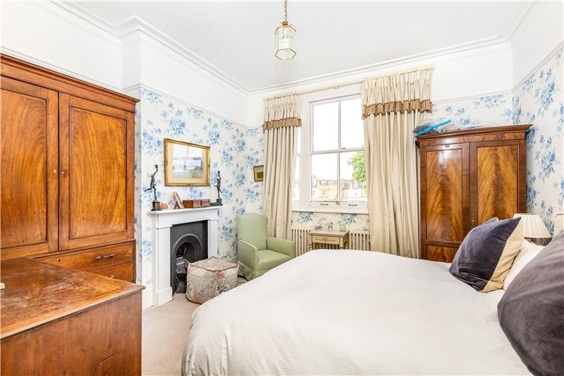 Castelnau, Barnes, London, SW13