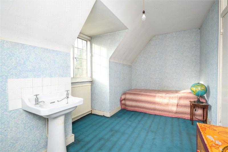Byfleet Road, Cobham, Surrey, KT11