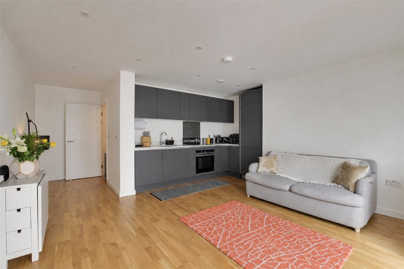 14 Hawthorne Crescent, Greenwich, London, SE10
